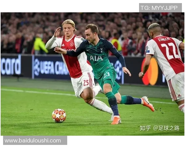 足球临场分析技巧与策略探讨助你提升观赛体验与投注决策